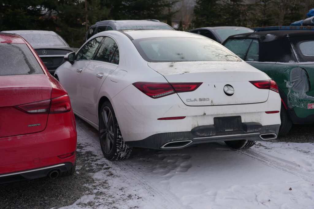 2022 Mercedes-Benz CLA 250 – nowoczesny, dynamiczny sedan premium z USA