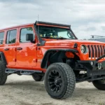 Jeep Wrangler z USA – czy warto sprowadzić? Koszty, Rubicon, Sahara i 4xe